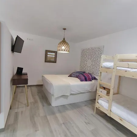 ゲストハウス Playa De Covachos 1