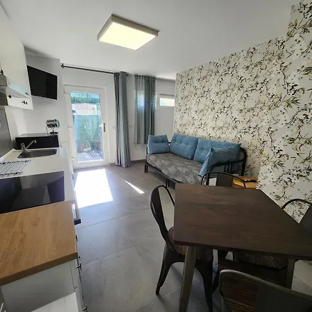 Playa De Covachos 1 3*